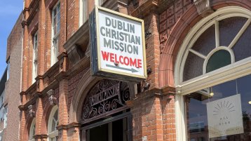 Fassade der Dublin Christian Mission (Bild: Cezar Demeter, Student am ITMK)