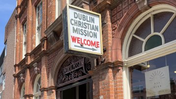Fassade der Dublin Christian Mission (Bild: Cezar Demeter, Student am ITMK) Fassade der Dublin Christian Mission (Bild: Cezar Demeter, Student am ITMK)