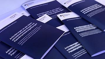 Eine Ansammlung von Arbeitspapieren (Bild: Maximilian Hermann / TH Köln) Eine Ansammlung von Arbeitspapieren (Bild: Maximilian Hermann / TH Köln)