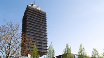 Das Hochhaus des Deutschlandfunks in Köln (Bild: Deutschlandradio © Bettina Fürst-Fastré) Das Hochhaus des Deutschlandfunks in Köln (Bild: Deutschlandradio © Bettina Fürst-Fastré)