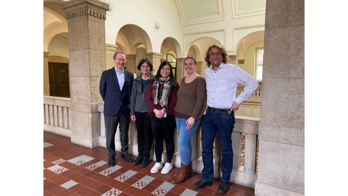 Prof. Dr. Kai Thürbach, Prof. Dr. Susann Kowalski, Jieying Luu, Stefanie M. Halwas und Prof. Dr. Thomas Krupp, Gastgeber des ERASMUS+ Meetings an der TH Köln