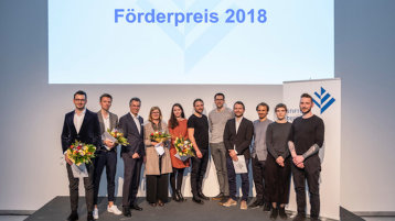 Verleihung des Förderpreises 2018 am 11. April 2019 mit Max Salzberger (3.v.r.) und Michael Lautwein (4.v.r.) (Bild: Detlef Podehl | Architektenkammer NRW)