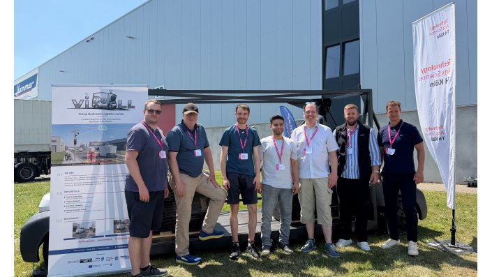 Projektstand mit allen Projektpartnern