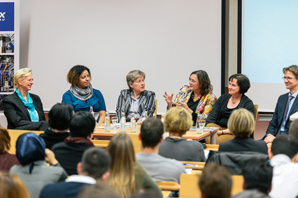 Podiumsdiskussion