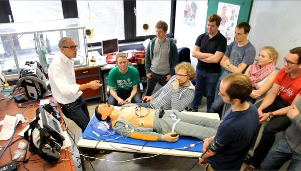 Praxisausbildung der Studierenden im Labor für Biomedizintechnik 