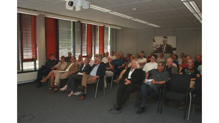 Zahlreiche Gäste kamen in den Kienbaumsaal