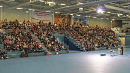 über 1000 Erstsemester kamen zur Begrüßung in der Schwalbe Arena (Bild: Manfred Stern / FH Köln)