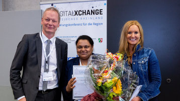 Prof. Dr. Thomas Bartz-Beielstein, Sowmya Chandrasekaran, Dr. Sarah Opitz (v.l.) (Bild: Michael Bause/TH Köln)