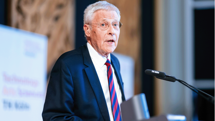 Podiumsgespräch Prof. Dr. Ullmann