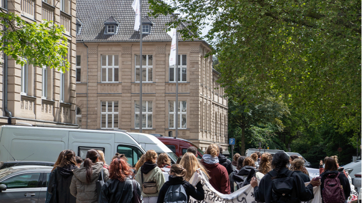 Gegen das Vergessen Studierende Claudiusstraße