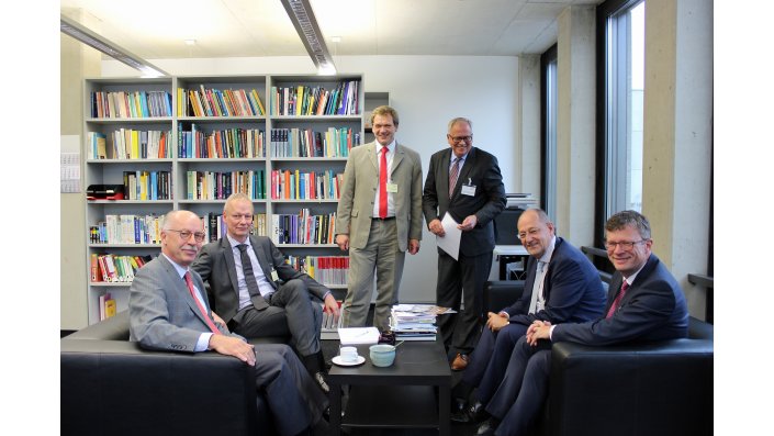 v.l.n.r. Bernhard Opitz, Prof. Dr. Thomas Bartz-Beielstein, Prof. Dr. Boris Naujocks, stellvertretender Institutsdirektor, Prof. Dr. Christian Averkamp, Prof. Dr. Stefan Herzig, Prof. Dr. Klaus Becker