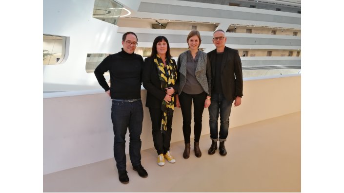 von links nach rechts: Dr. Oliver Vettori (WU Wien), Prof. Dr. Gabriele Koeppe (TH Köln), Carina Weiss (WU Wien), Prof. Dr. Siegfried Stumpf (TH Köln)