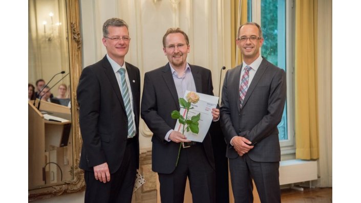 v.l. Prof. Dr. Burdinski, Timo Bollmann, Prof. Dr. Hochgürtel
