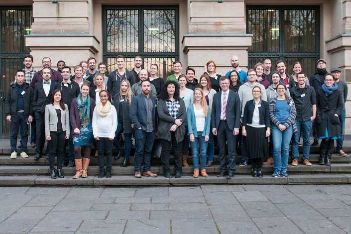 Die Mitglieder des Doktorandenkonvents mit dem geschäftsführenden Vizepräsidenten der TH Köln, Prof. Dr. Klaus Becker. Die Mitglieder des Doktorandenkonvents mit dem geschäftsführenden Vizepräsidenten der TH Köln, Prof. Dr. Klaus Becker.