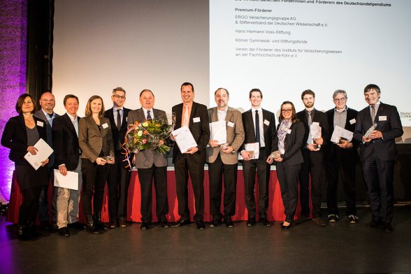 Gruppenbild: Premiumförderer und neue Stipendiengeber beim diesjährigen „Meet and Greet“ des Deutschlandstipendiums der TH Köln.