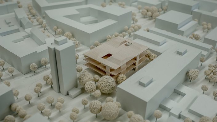Modell des Entwurfs für das Hörsaalzentrum, für den die Staab Architekten GmbH einen von zwei zweiten Preisen erhielt.