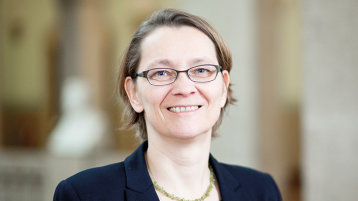 Dr. Ursula Löffler, neue Vizepräsidentin für Wirtschafts- und Personalverwaltung der TH Köln (Bild: Thilo Schmülgen/TH Köln) Dr. Ursula Löffler, neue Vizepräsidentin für Wirtschafts- und Personalverwaltung der TH Köln (Bild: Thilo Schmülgen/TH Köln)
