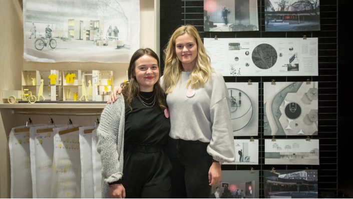 Die Preisträgerinnen Lina Geitner und Yara Naumann