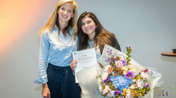 Paula Pimentel da Silva  und Dr. Ursula Egyptien (Bild: Heike Fischer/TH Köln)