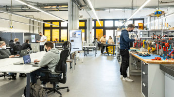 Bild aus der der Prototypenwerkstatt MakerSpace am Campus Deutz. (Bild: Heike Fischer/TH Köln)