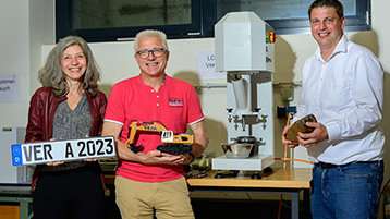 Prof. Dr. Danka Katrakova-Krüger, Prof. Dr. Peter Erdmann und Prof. Dr. Christoph Budach (v.l.). (Bild: Costa Belibasakis/TH Köln)