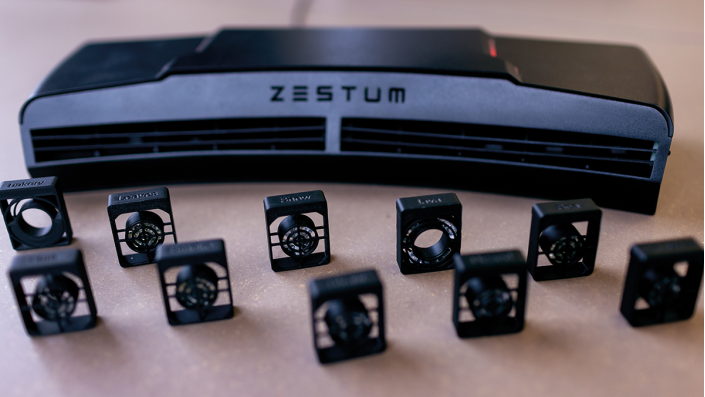 Versprüht Düfte passend zum Geschehen auf dem Bildschirm: Die Scentbar vom Start-up Zestum. 