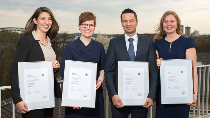 Die KICKARTZ-Preisträgerinnen und Preisträger 2017 (v.l.): Lea Giese, Britta Altes, Werner Portugall und Katrin Sommer