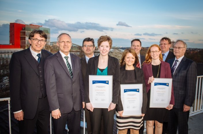 Prof. Dr. Jürgen Danielzik, Prof. Dr. Christoph Seeßelberg, Dr. Bernd Garstka, Stefanie Johannemann, Saskia Zinn, Ulrich Goos, Johanna Mihm, Rainer Matzkus und Karl-Heinz Matzkus (v. l. n. r.)