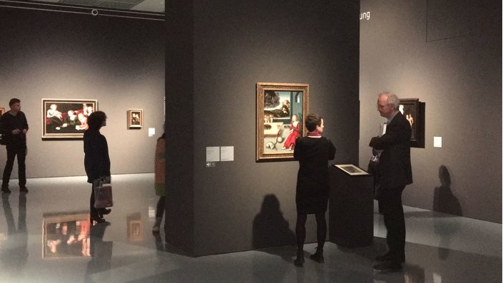 Blick in die Ausstellung „Cranach. Meister – Marke – Moderne im Museum Kunstpalast, Düsseldorf.