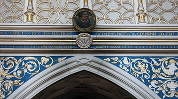 Halle, Marktkirche, Empore mit Luthers Bildnis (Bild: TH Köln - CICS - Susanne Wegmann) Halle, Marktkirche, Empore mit Luthers Bildnis (Bild: TH Köln - CICS - Susanne Wegmann)