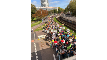 Wir folgen den inklusiven Spuren auf eine Demo!  (Bild: Florian Lintz)