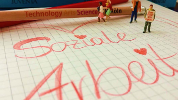 SahnehäubchenBildWS17-18 (Bild: Soziale Arbeit plus) SahnehäubchenBildWS17-18 (Bild: Soziale Arbeit plus)