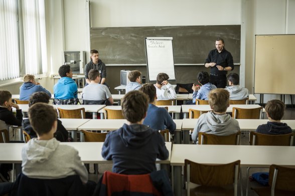 Teilnehmer des Boys´ Day 2017 an der Fakultät für Angewandte Sozialwissenschaften