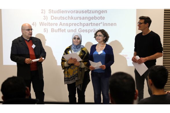 Großes Interesse bei Infoveranstaltung für studieninteressierte Geflüchtete