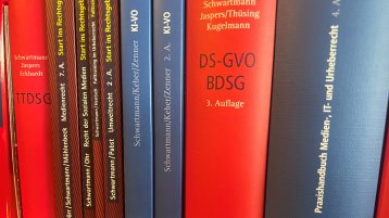 Bücher (Bild: Prof. R.Schwartmann)