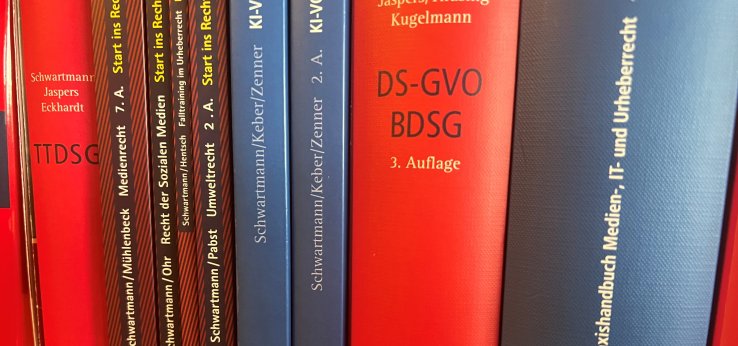 Bücher (Bild: Prof. R.Schwartmann)