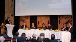 Das Panel des 11. Kölner Rückversicherungs-Symposiums (Bild: IVW / FH Köln (Fotograf: Gerhard Richter))