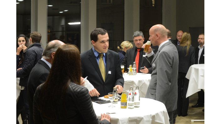 Networking beim Ausklang des Symposiums