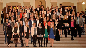 Die Absolventinnen und Absolventen des Jahres 2014 (Bild: Gerhard Richter)