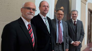 Die Leiter der Forschungsstelle Versicherungsrecht (Bild: ivwKöln / TH Köln)