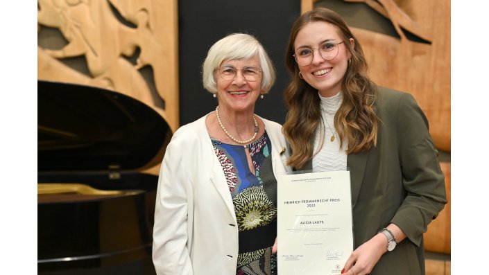 Christa Frommknecht und Alicia Laufs