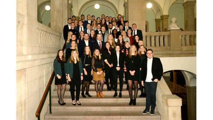 Die Absolventinnen und Absolventen des Jahres 2019