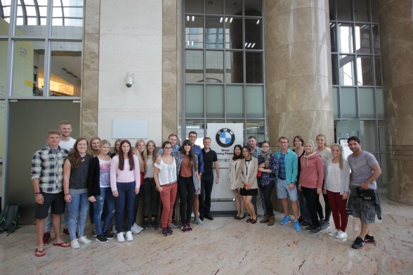 Exkursion zu BMW Motrorad in Peking mit der Summer School 2015