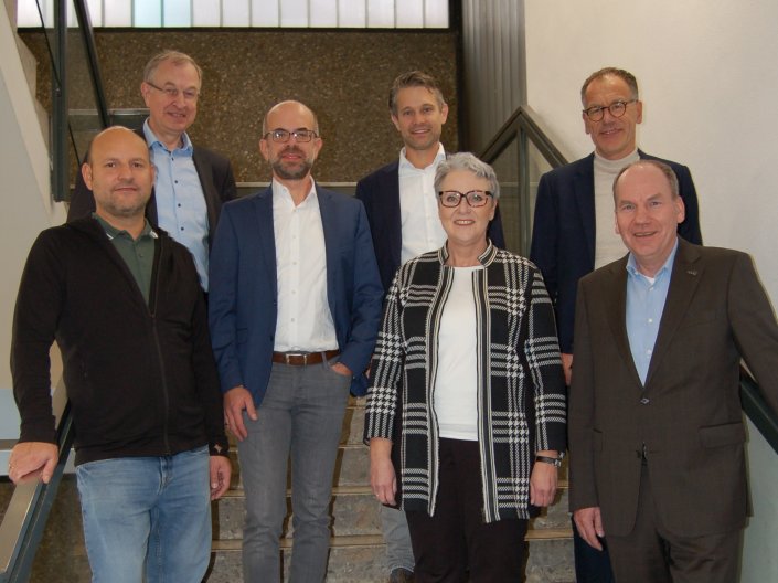 Gruppenfoto der Mitglieder des Beirates der Fakultät für Bauingenieurwesen und Umwelttechnik