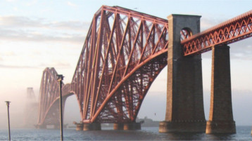 Die Forth Bridge bei Edinburgh (Bild: Neuenhofer / TH Köln)