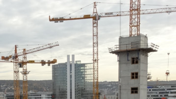 Baukrane auf einer Hochbaustelle (Bild: Stenger / TH Köln)