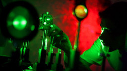 Altmeyer Forschung (Bild: Prof. Dr. Altmeyer) Altmeyer Forschung (Bild: Prof. Dr. Altmeyer)