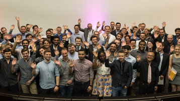 Gruppenbild der Absolventen Gruppenbild der Absolventen