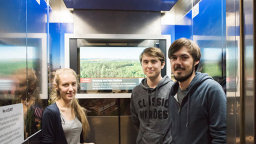 Teil der Projektgruppe ELMO der Studierenden: Daria Vorst, Markus Marcinek, Pirmin Straub Teil der Projektgruppe ELMO der Studierenden: Daria Vorst, Markus Marcinek, Pirmin Straub