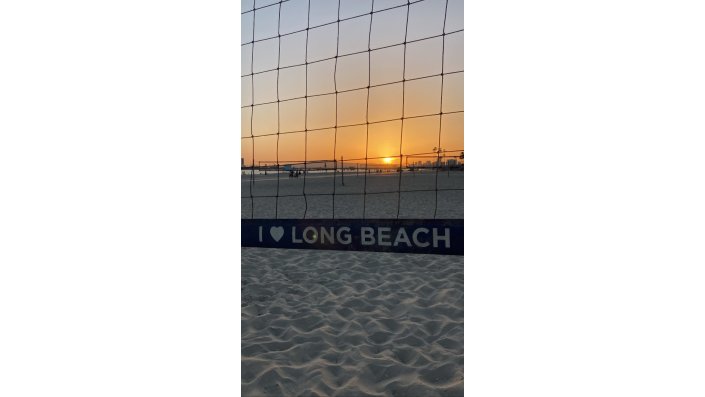 Volleyball bei Sonnenuntergang